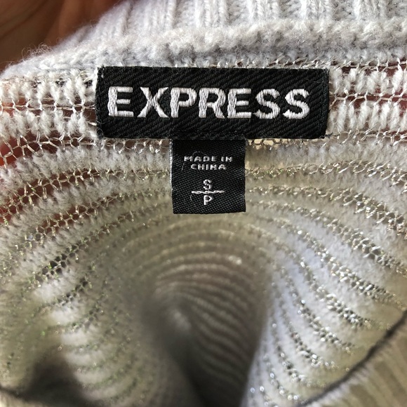 V Neck Gray Sparkle Striped Short Sleeve Sweater - Picture 6 of 8